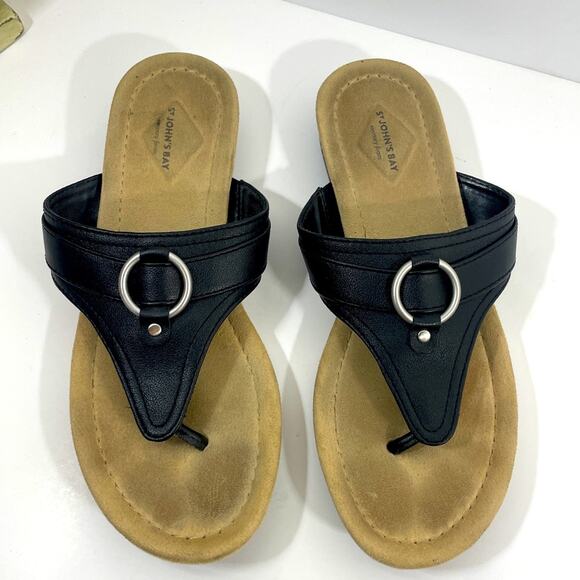 St. John’s Bay T Sandals with Silver Accent Black Size 9 Rubber Sole Flip Flops - Picture 1 of 8